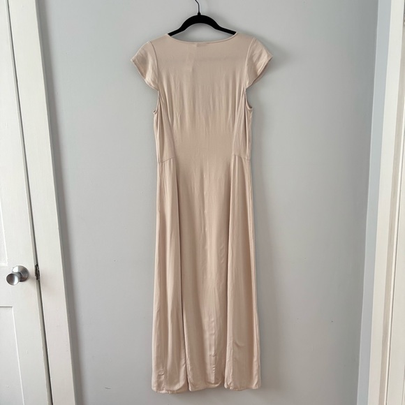 Talula NWT Bonsallo Dress Midi Short-Sleeve Buttons Lightweight Tan Aritzia - Picture 4 of 6
